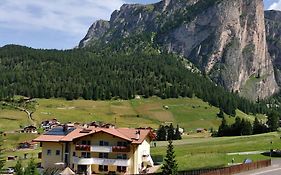 Garni Hotel Bel Vert
